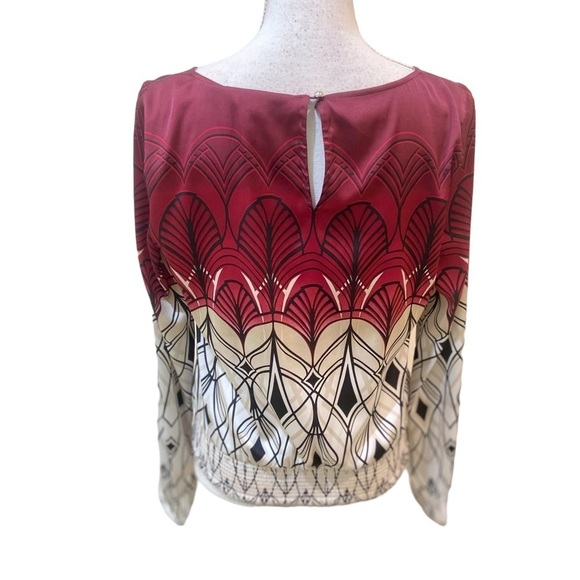 White House Black Market Red and Cream Blouse - Picture 6 of 11